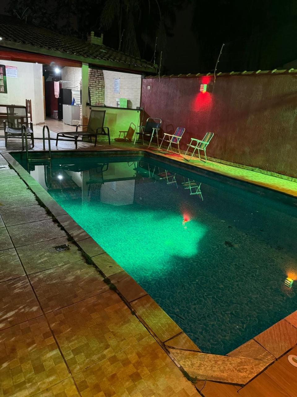 Holiday home Sinuca, Churrasqueira E Fogueira A 300 Metros Do Mar